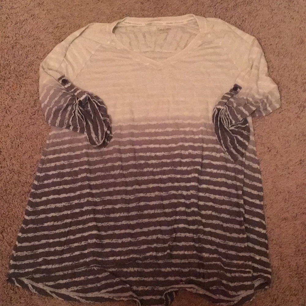 Grey to white ombré half sleeve shirt